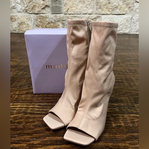 Madden Girl Endless peep toe bootie Heels - Picture 2 of 6